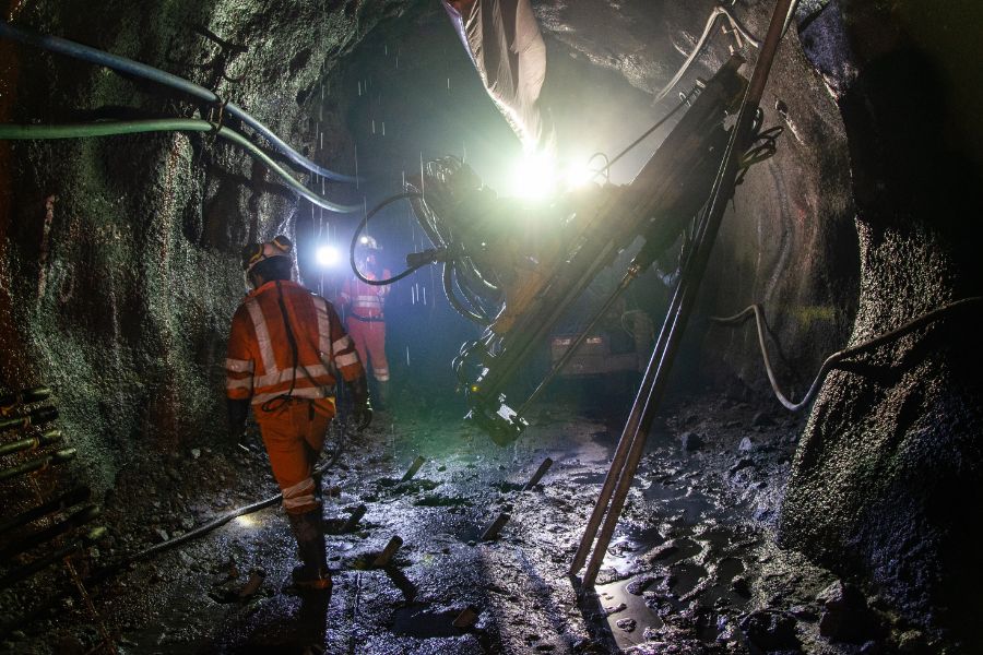 Jumbo Operators in Australian Mining: What you need to know